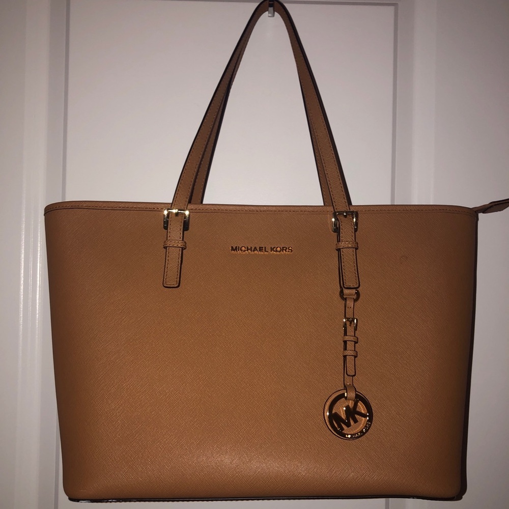 Like new Michael Kors purse
